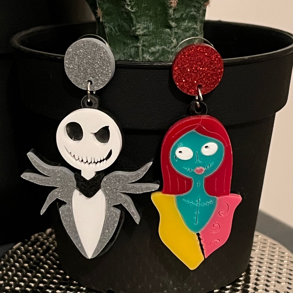 RARE 🎃The Nightmare Before Christmas Jack
Skellington & Sally Acrylic Earrings